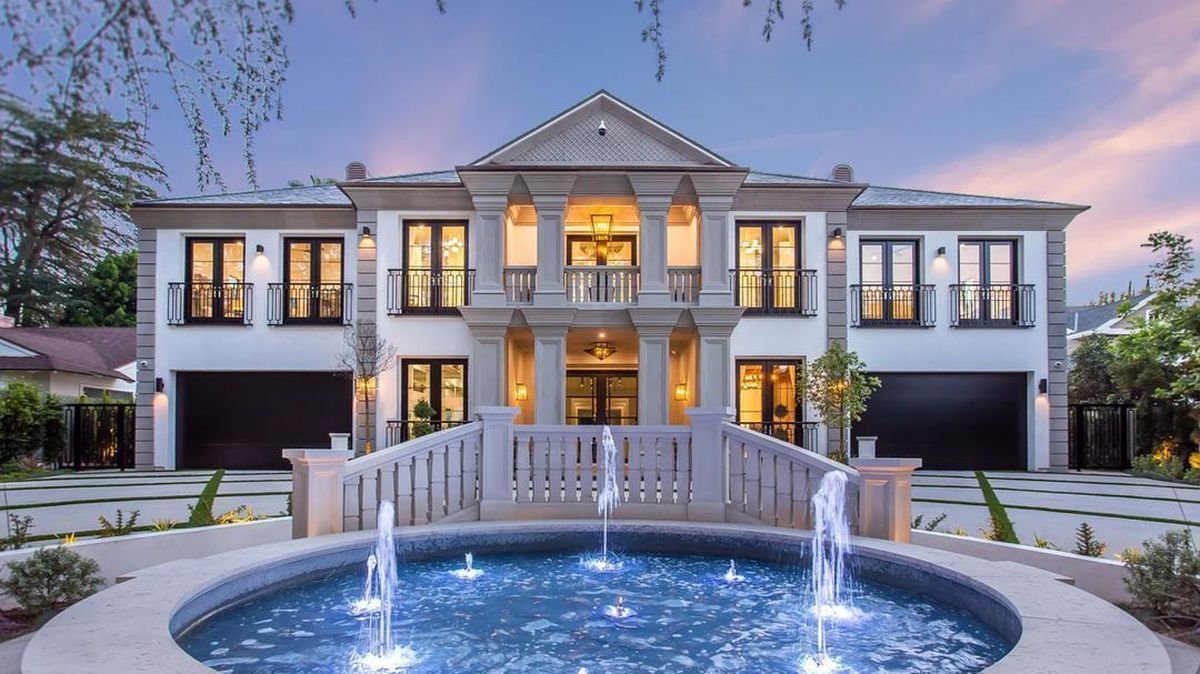 Phillies Legend Jimmy Rollins Lists Home for Record-Breaking $12 Million -  Cash Flow Sports