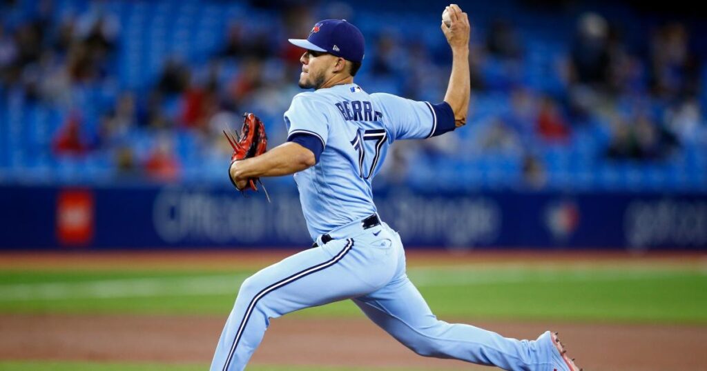 Blue Jays' Alek Manoah named opening-day starter